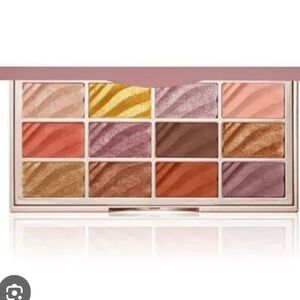 Ciaté Velvet Eyeshadow Palette